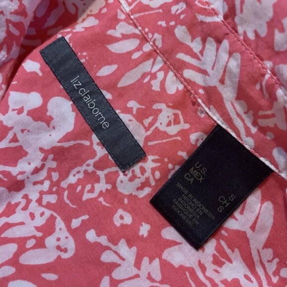 Liz Claiborne. Size Small. 3/4 Button Cuff Sleeves. Lightweight Cotton. B81. - Picture 5 of 5